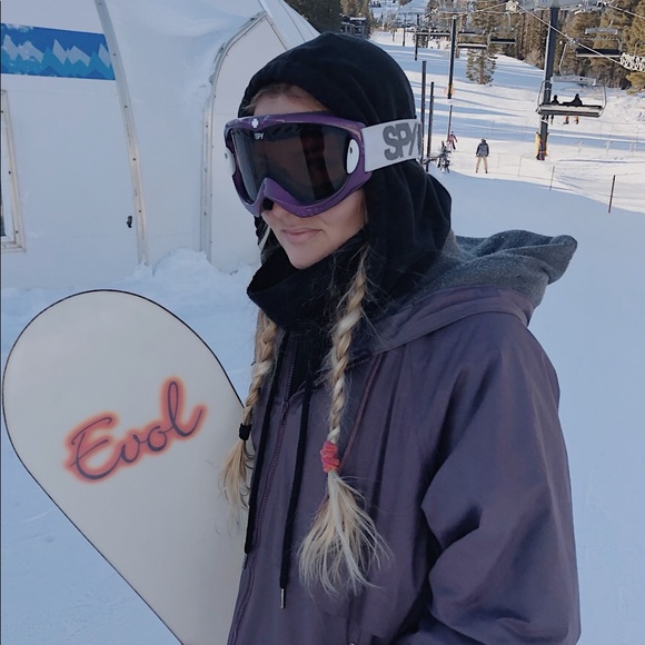 Meet your Posher, Mckayla - Picture 13 of 15